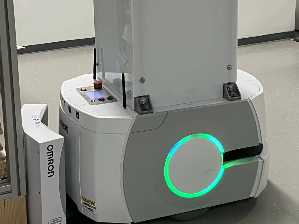 Nadgradnja robota Omron LD-60 za transport palet, izdelana v sklopu diplomske naloge.